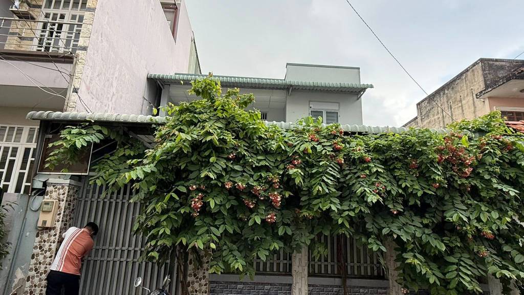 BÁN NHÀ NGUYỄN DUY TRINH, ĐỐI DIỆN UBND P. LONG TRƯỜNG, NHÀ 2 TẦNG, 120M2 GIÁ 6,2 TỶ